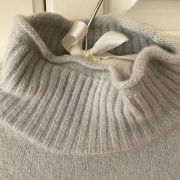 Moiselle Light-blue turtleneck wool Sweater. Women's XS. - Picture 4 of 10